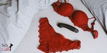 Why Phone Sex Is Still the Sexiest Way to Get Off in 2025